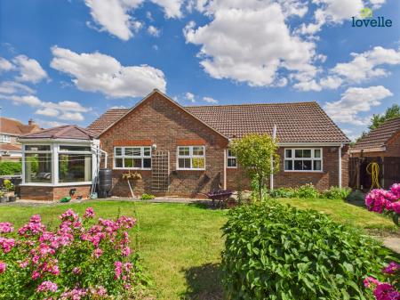 3 bedroom Detached bungalow for sale in Finch Way, Wragby, LN8