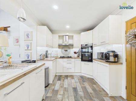 4 bedroom Detached house for sale in Beech Avenue, Nettleham, LN2