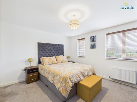 4 bedroom Detached house for sale in Reedbush Avenue, Lincoln, LN2