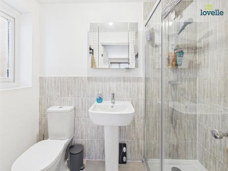 4 bedroom Detached house for sale in Reedbush Avenue, Lincoln, LN2