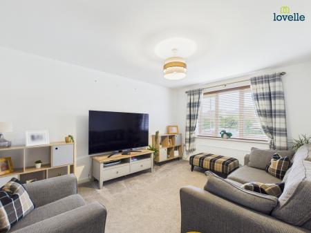 4 bedroom Detached house for sale in Reedbush Avenue, Lincoln, LN2