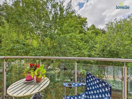 2 bedroom Flat for sale in Manton Road, Lincoln, LN2