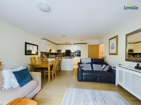 2 bedroom Flat for sale in Manton Road, Lincoln, LN2