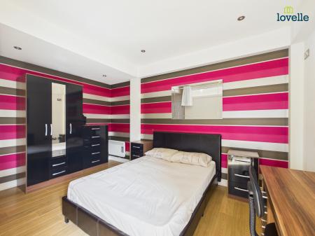 4 bedroom Flat for sale in Wesleyan Court, Lincoln, LN2