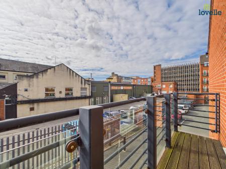 4 bedroom Flat for sale in Wesleyan Court, Lincoln, LN2