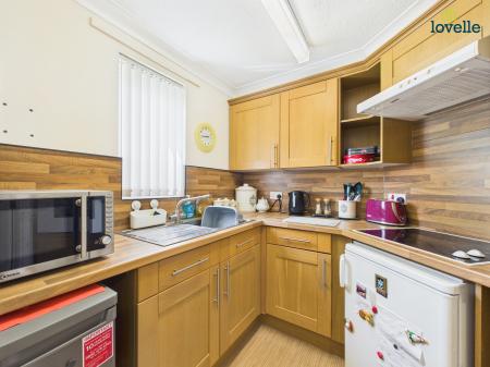 2 bedroom Flat for sale in Cabourne Avenue, Lincoln, LN2