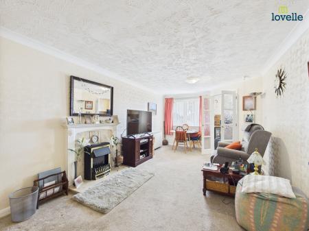 2 bedroom Flat for sale in Cabourne Avenue, Lincoln, LN2