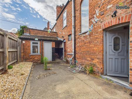 6 bedroom Terraced House for sale in Foster Street, Lincoln, LN5