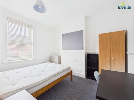 6 bedroom Terraced House for sale in Foster Street, Lincoln, LN5