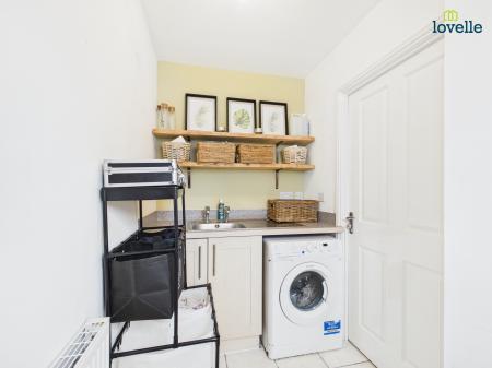 4 bedroom Town house for sale in Gabriel Crescent, Carlton Centre, Lincoln, LN2