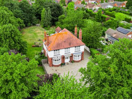 4 bedroom Detached house for sale in 76 Witham Road, Woodhall Spa, LN10