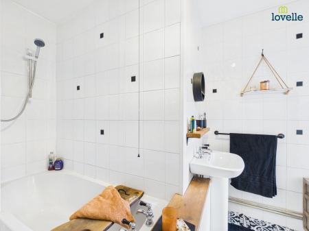 3 bedroom Terraced House for sale in Sherbrooke Street, Lincoln, LN2