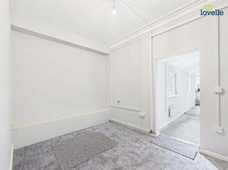 1 bedroom Flat to let in High Street, Lincoln