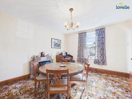 6 bedroom Detached house for sale in High Street, Reepham, LN3