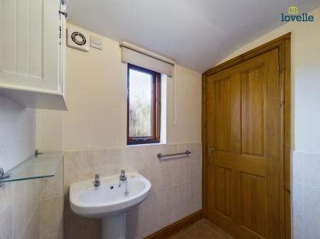 6 bedroom Detached house for sale in High Street, Reepham, LN3