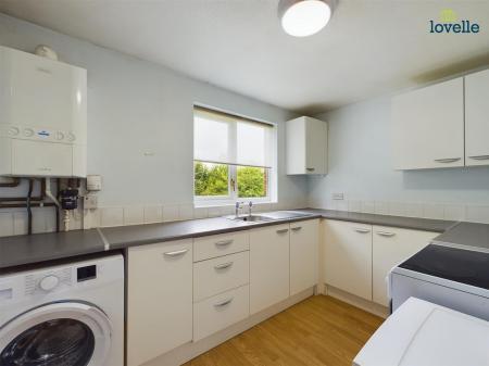 1 bedroom Flat to let in Hawthorn Chase, Lincoln