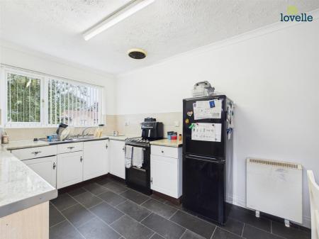 2 bedroom Detached bungalow to let in Ropewalk, Market Rasen