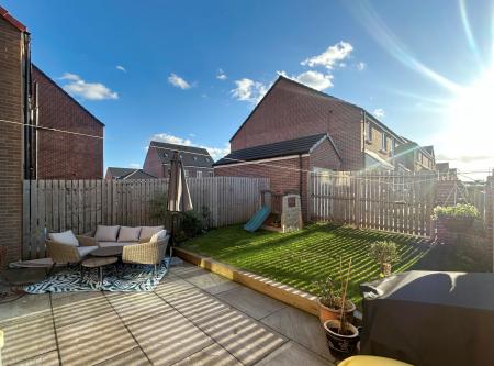 3 bedroom Detached house for sale in Reedbush Avenue, Lincoln, LN2