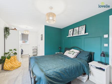 3 bedroom Detached house for sale in Reedbush Avenue, Lincoln, LN2