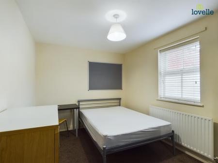 4 bedroom Terraced House for sale in Newland Street West, Lincoln, LN1