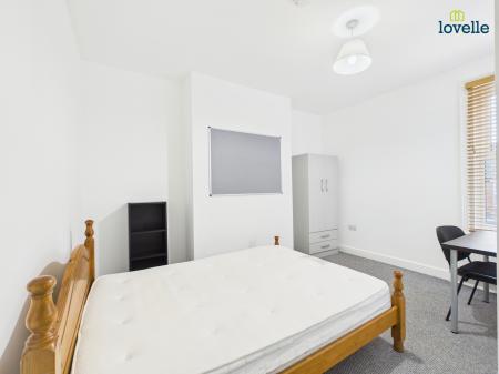 4 bedroom Terraced House for sale in Richmond Road, Lincoln, LN1