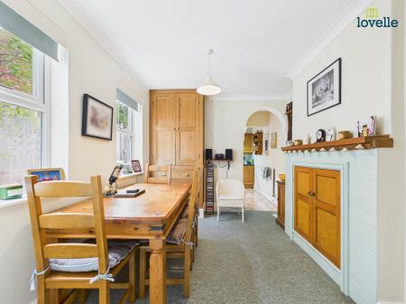 3 bedroom End of terrace house for sale in Cambridge Avenue, Lincoln, LN1
