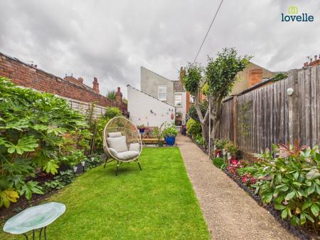 3 bedroom End of terrace house for sale in Cambridge Avenue, Lincoln, LN1