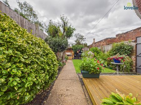 3 bedroom End of terrace house for sale in Cambridge Avenue, Lincoln, LN1