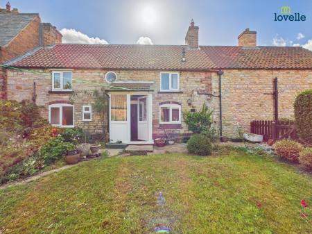 4 bedroom Detached house for sale in High Street, Reepham, LN3