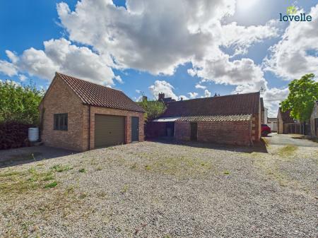 4 bedroom Detached house for sale in High Street, Reepham, LN3