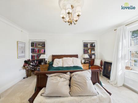 4 bedroom Detached house for sale in Main Road, Langworth, LN3