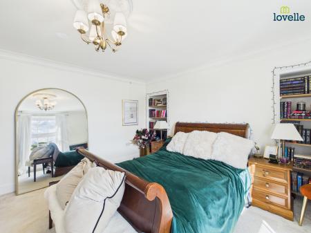4 bedroom Detached house for sale in Main Road, Langworth, LN3