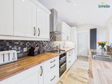 2 bedroom Terraced House for sale in Cecil Street, Lincoln, LN1