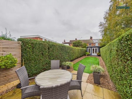 2 bedroom Terraced House for sale in Cecil Street, Lincoln, LN1
