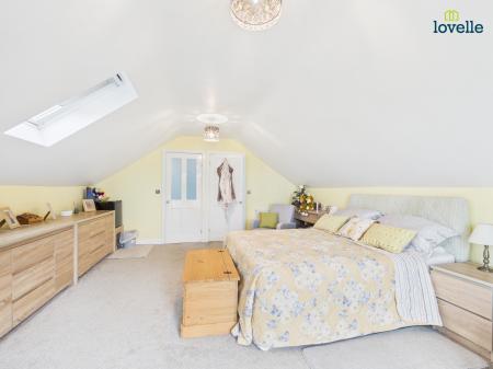 3 bedroom Bungalow for sale in Mill Lane, Saxilby, LN1