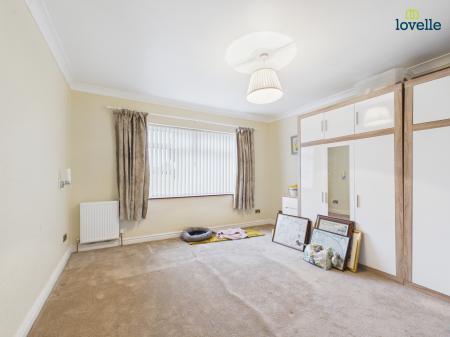 3 bedroom Bungalow for sale in Mill Lane, Saxilby, LN1