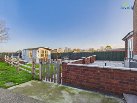 3 bedroom Bungalow for sale in Mill Lane, Saxilby, LN1