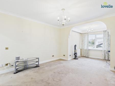 3 bedroom Bungalow for sale in Mill Lane, Saxilby, LN1