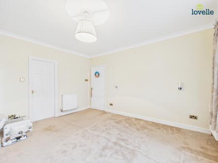 3 bedroom Bungalow for sale in Mill Lane, Saxilby, LN1