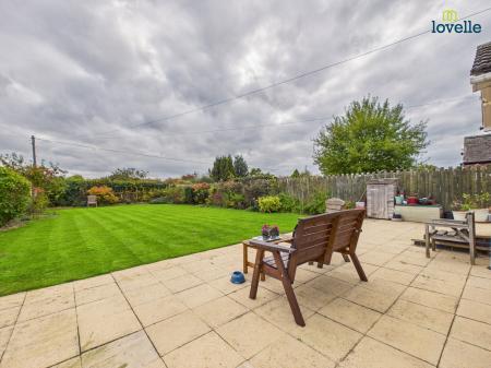 4 bedroom Detached house for sale in Yarborough Crescent, Lincoln, LN1