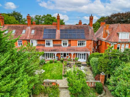 5 bedroom Semi-detached house for sale in Greetwell Road, Lincoln, LN2