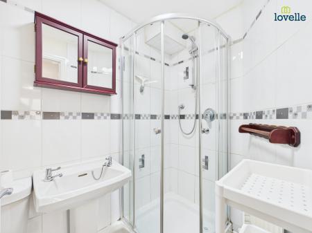 4 bedroom Terraced House for sale in Gresham Street, Lincoln, LN1