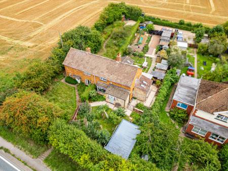 3 bedroom Semi-detached house for sale in Brigg Road, Lincoln, LN2