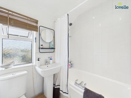 3 bedroom Semi-detached house for sale in Brigg Road, Lincoln, LN2