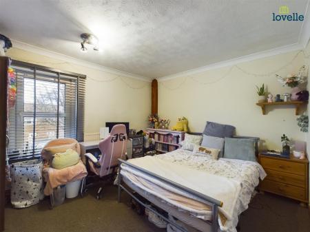 3 bedroom End of terrace house to let in Newland Street West, Lincoln