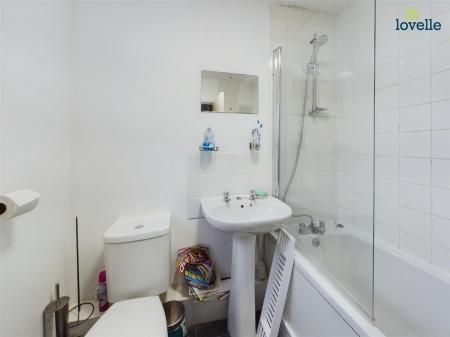 3 bedroom End of terrace house to let in Newland Street West, Lincoln