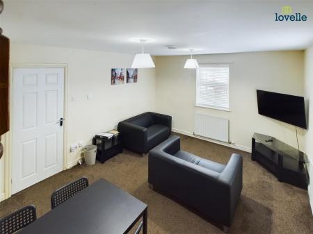 4 bedroom Semi-detached house to let in Gresham Street, Lincoln