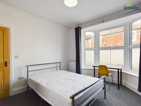 4 bedroom House to let in Westbourne Grove, Lincoln