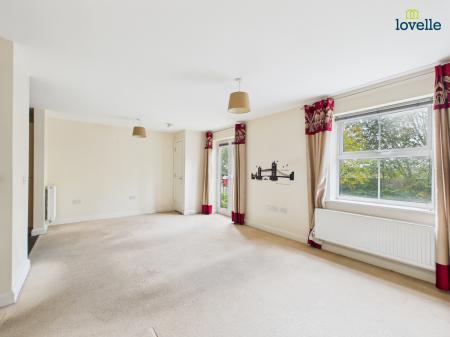 2 bedroom Flat for sale in Allenby Close, Lincoln, LN3