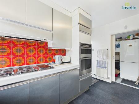 4 bedroom Detached house for sale in Thonock Close, Lincoln, LN1